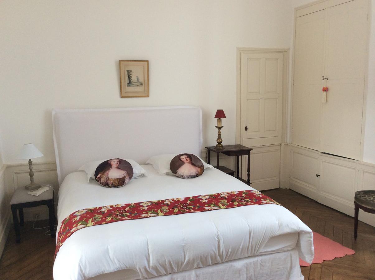 Hotel Des Tailles Мортань-о-Перш Экстерьер фото